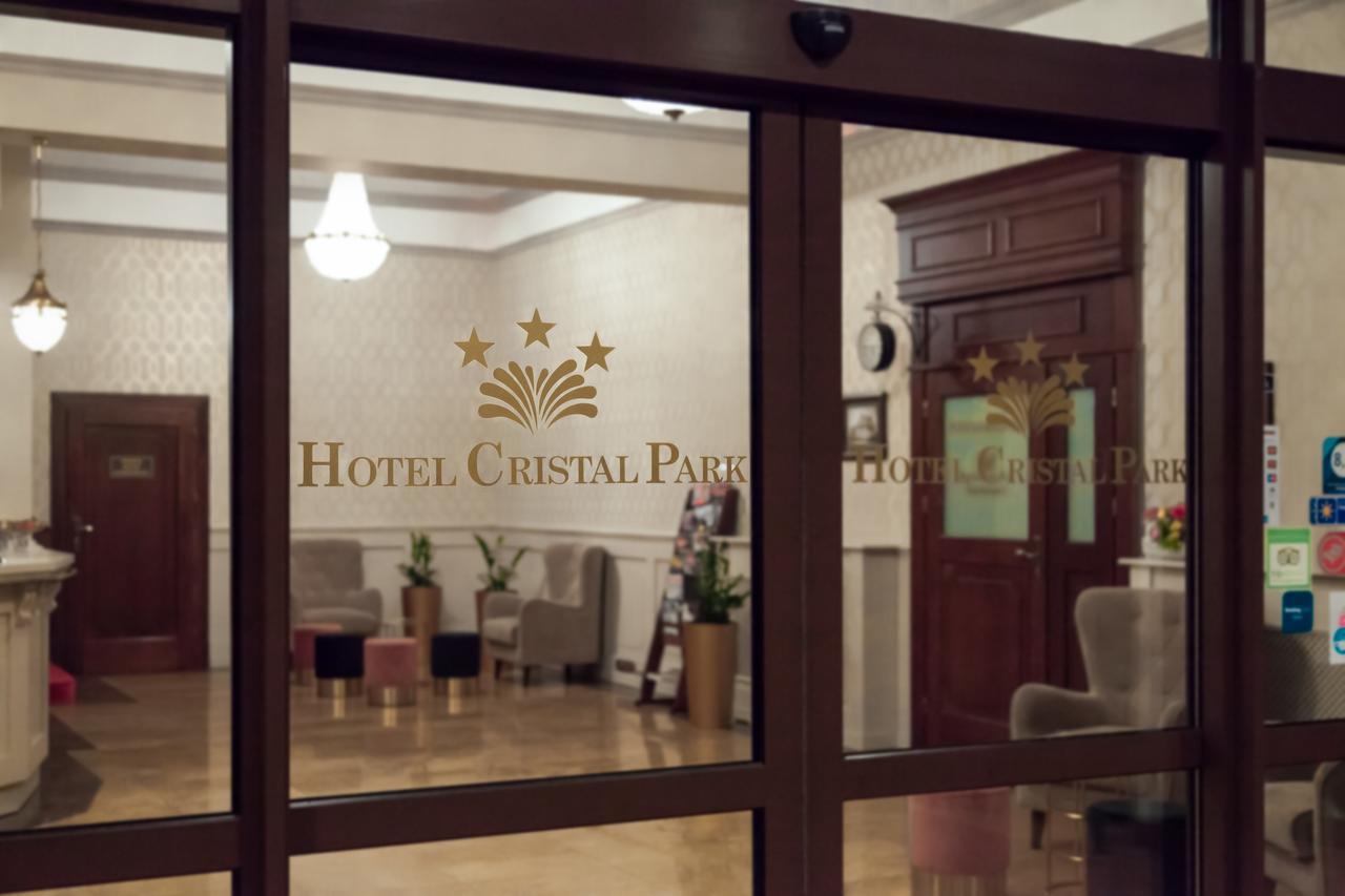 Hotel Cristal Park Dąbrowa Tarnowska Dış mekan fotoğraf